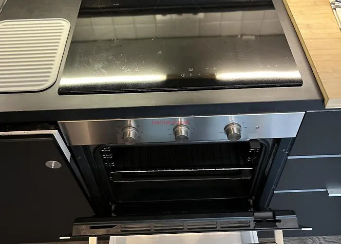 هوليداي هوم إيلزا *